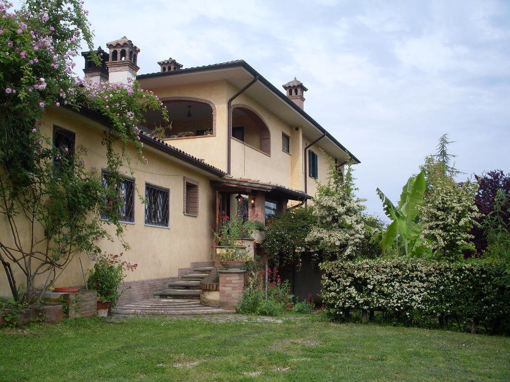 Bed and Breakfast La Vecchia Quercia Selci  Экстерьер фото