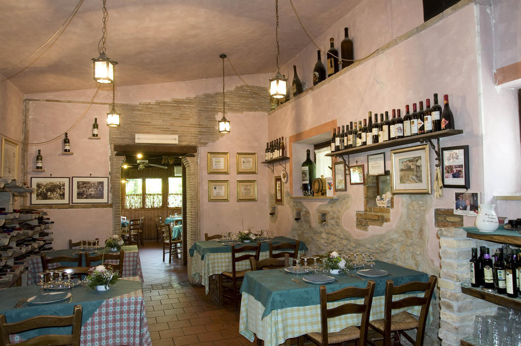 Bed and Breakfast La Vecchia Quercia Selci  Экстерьер фото