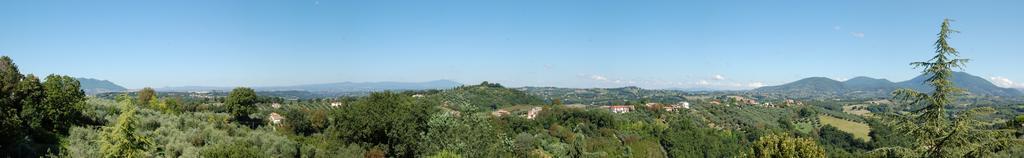 Bed and Breakfast La Vecchia Quercia Selci  Экстерьер фото